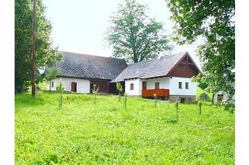 Słowacja Chata Wielkie Borowe / Veľké Borové, Zewnątrz